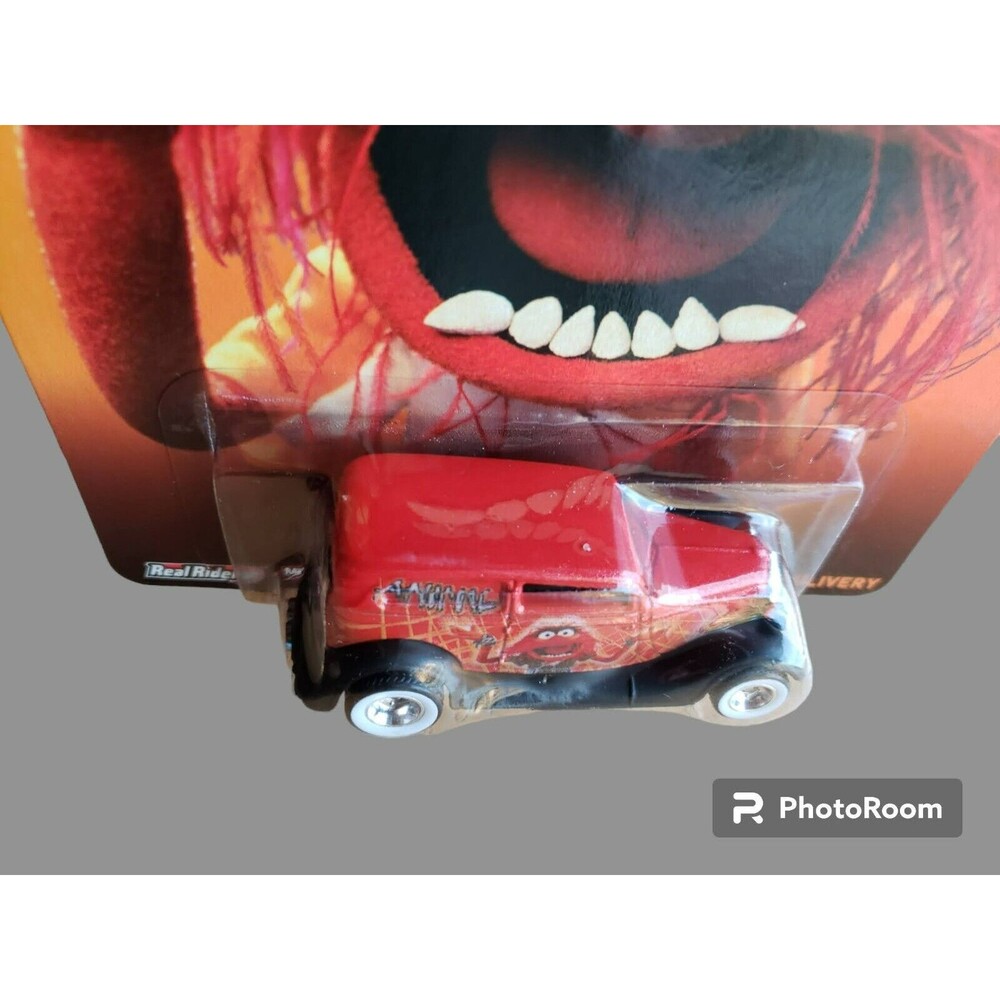 2014 Hot Wheels Pop Culture: The Muppets '34 FORD SEDAN DELIVERY Red/Black 1:64 - Picture 10 of 16